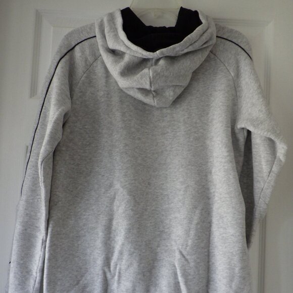 Puma Youths Unisex Hoodie Lined Pockets Size XXL 18/20 Grey Preppie Outerwear - Picture 3 of 9